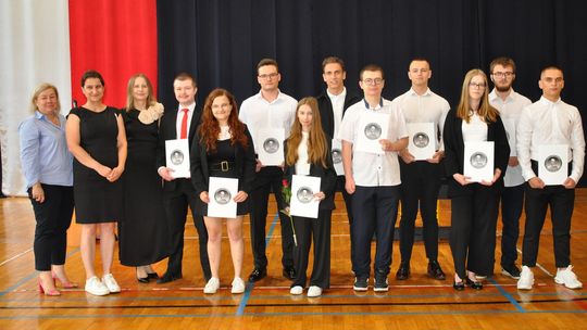 Zakończenie roku szkolnego 2024/25 w I Liceum Ogólnokształcącym w Chełmie [GALERIA ZDJĘĆ]