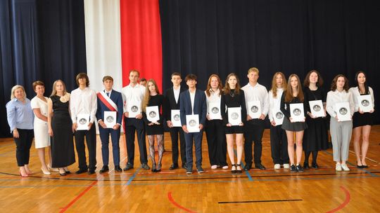 Zakończenie roku szkolnego 2024/25 w I Liceum Ogólnokształcącym w Chełmie [GALERIA ZDJĘĆ]