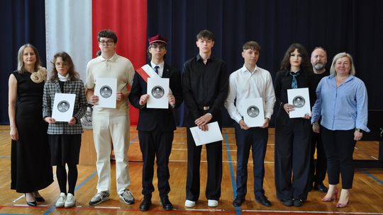 Zakończenie roku szkolnego 2024/25 w I Liceum Ogólnokształcącym w Chełmie [GALERIA ZDJĘĆ]