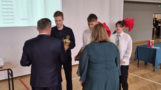 Zakończenie roku szkolnego 2024/25 w II Liceum Ogólnokształcącym w Chełmie [GALERIA ZDJĘĆ]