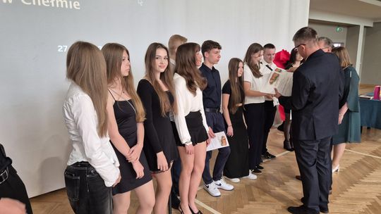Zakończenie roku szkolnego 2024/25 w II Liceum Ogólnokształcącym w Chełmie [GALERIA ZDJĘĆ]
