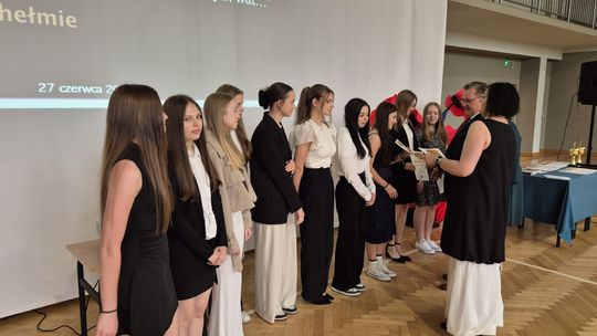Zakończenie roku szkolnego 2024/25 w II Liceum Ogólnokształcącym w Chełmie [GALERIA ZDJĘĆ]