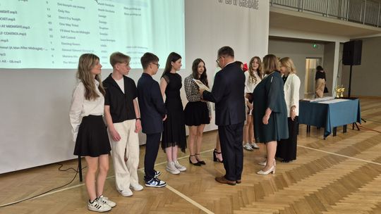 Zakończenie roku szkolnego 2024/25 w II Liceum Ogólnokształcącym w Chełmie [GALERIA ZDJĘĆ]