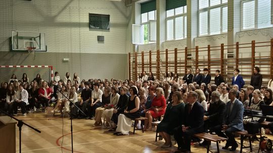 Zakończenie roku szkolnego 2024/25 w II Liceum Ogólnokształcącym w Chełmie [GALERIA ZDJĘĆ]
