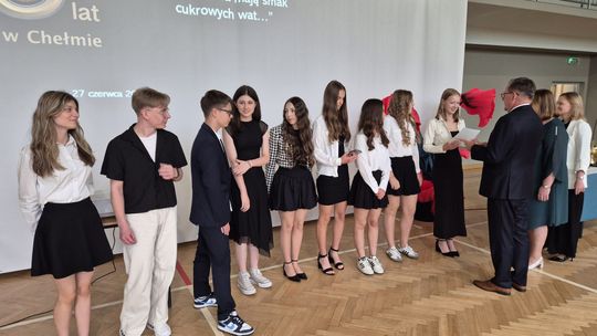 Zakończenie roku szkolnego 2024/25 w II Liceum Ogólnokształcącym w Chełmie [GALERIA ZDJĘĆ]