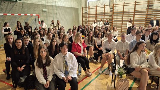 Zakończenie roku szkolnego 2024/25 w II Liceum Ogólnokształcącym w Chełmie [GALERIA ZDJĘĆ]