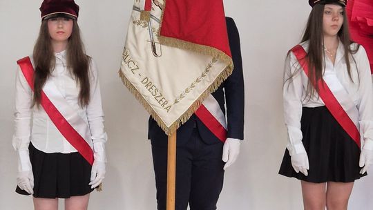 Zakończenie roku szkolnego 2024/25 w II Liceum Ogólnokształcącym w Chełmie [GALERIA ZDJĘĆ]