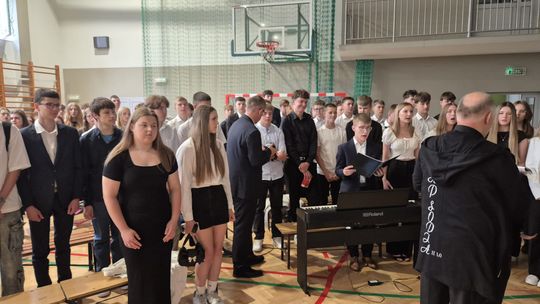 Zakończenie roku szkolnego 2024/25 w II Liceum Ogólnokształcącym w Chełmie [GALERIA ZDJĘĆ]