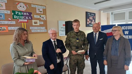 Zakończenie roku szkolnego 2024/25 w Liceum Ogólnokształcącym w Dubience [GALERIA ZDJĘĆ]