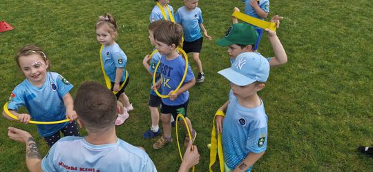 Chełm. Wielki Finał Akademii Sportu AS na stadionie przy II LO! Dużo zabawy i radości! [GALERIA ZDJĘĆ]
