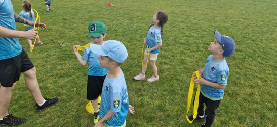 Chełm. Wielki Finał Akademii Sportu AS na stadionie przy II LO! Dużo zabawy i radości! [GALERIA ZDJĘĆ]