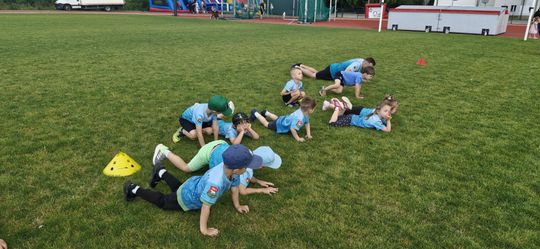 Chełm. Wielki Finał Akademii Sportu AS na stadionie przy II LO! Dużo zabawy i radości! [GALERIA ZDJĘĆ]