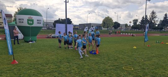 Chełm. Wielki Finał Akademii Sportu AS na stadionie przy II LO! Dużo zabawy i radości! [GALERIA ZDJĘĆ]