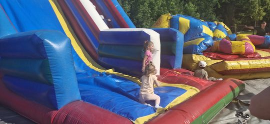 Chełm. Wielki Finał Akademii Sportu AS na stadionie przy II LO! Dużo zabawy i radości! [GALERIA ZDJĘĆ]