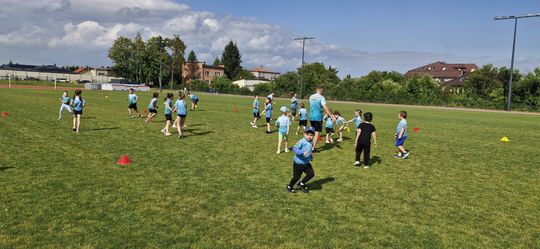 Chełm. Wielki Finał Akademii Sportu AS na stadionie przy II LO! Dużo zabawy i radości! [GALERIA ZDJĘĆ]