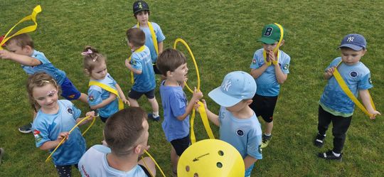Chełm. Wielki Finał Akademii Sportu AS na stadionie przy II LO! Dużo zabawy i radości! [GALERIA ZDJĘĆ]