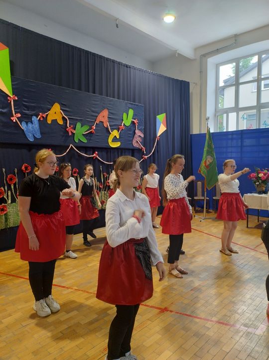 Pow. krasnostawski. Zakończenie roku szkolnego 2024/2025 w szkołach ponadpodstawowych [GALERIA ZDJĘĆ]