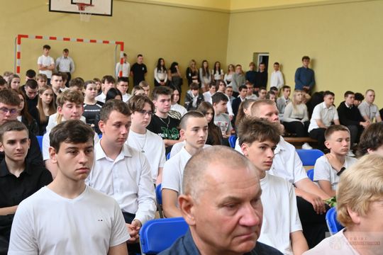 Pow. krasnostawski. Zakończenie roku szkolnego 2024/2025 w szkołach ponadpodstawowych [GALERIA ZDJĘĆ]