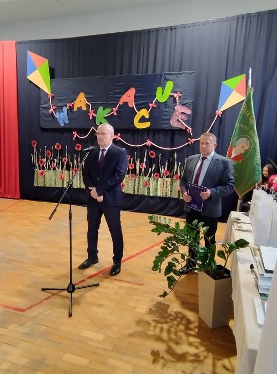 Pow. krasnostawski. Zakończenie roku szkolnego 2024/2025 w szkołach ponadpodstawowych [GALERIA ZDJĘĆ]