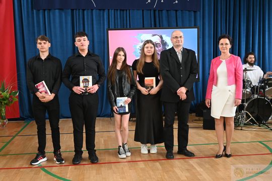 Pow. krasnostawski. Zakończenie roku szkolnego 2024/2025 w szkołach ponadpodstawowych [GALERIA ZDJĘĆ]