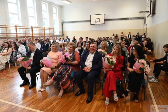 Pow. krasnostawski. Zakończenie roku szkolnego 2024/2025 w szkołach ponadpodstawowych [GALERIA ZDJĘĆ]