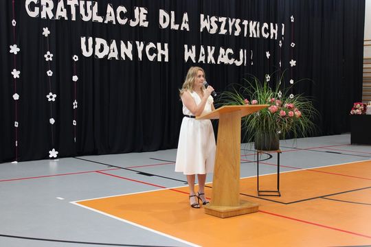 Pow. krasnostawski. Zakończenie roku szkolnego 2024/2025 w szkołach ponadpodstawowych [GALERIA ZDJĘĆ]