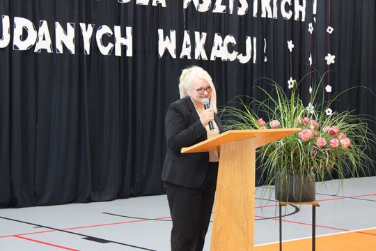 Pow. krasnostawski. Zakończenie roku szkolnego 2024/2025 w szkołach ponadpodstawowych [GALERIA ZDJĘĆ]