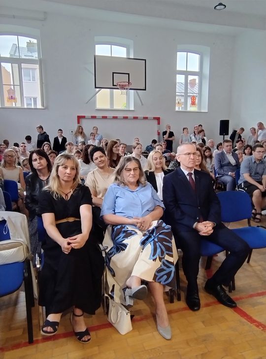 Pow. krasnostawski. Zakończenie roku szkolnego 2024/2025 w szkołach ponadpodstawowych [GALERIA ZDJĘĆ]