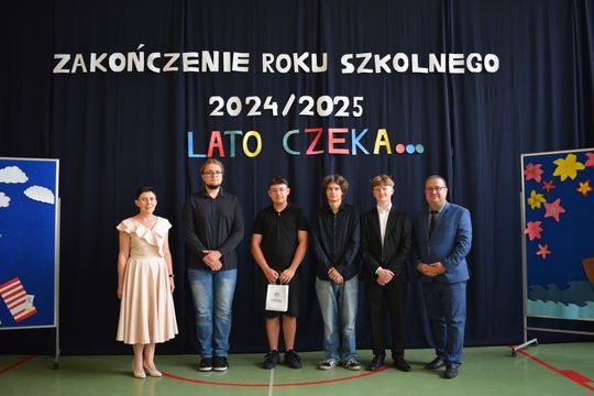 Pow. krasnostawski. Zakończenie roku szkolnego 2024/2025 w szkołach ponadpodstawowych [GALERIA ZDJĘĆ]