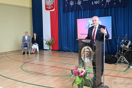 Pow. krasnostawski. Zakończenie roku szkolnego 2024/2025 w szkołach ponadpodstawowych [GALERIA ZDJĘĆ]