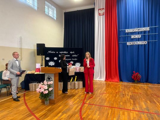 Zakończenie roku szkolnego 2024/2025 w Zespole Szkół Nr 1 im. Tadeusza Kościuszki w Krasnymstawie [GALERIA ZDJĘĆ]