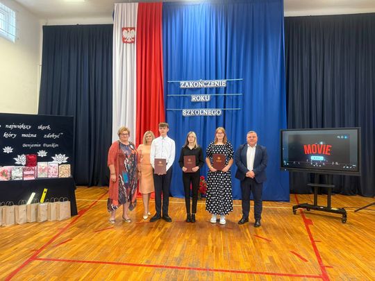 Zakończenie roku szkolnego 2024/2025 w Zespole Szkół Nr 1 im. Tadeusza Kościuszki w Krasnymstawie [GALERIA ZDJĘĆ]