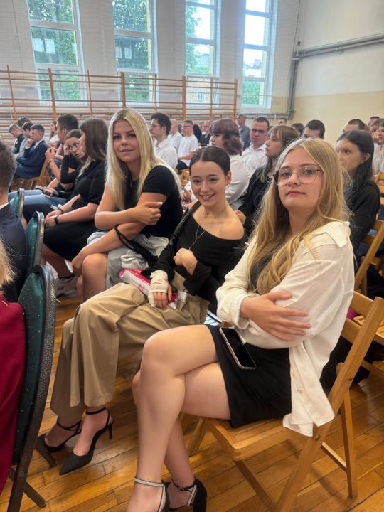 Zakończenie roku szkolnego 2024/2025 w Zespole Szkół Nr 1 im. Tadeusza Kościuszki w Krasnymstawie [GALERIA ZDJĘĆ]