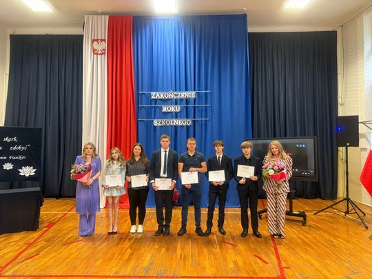 Zakończenie roku szkolnego 2024/2025 w Zespole Szkół Nr 1 im. Tadeusza Kościuszki w Krasnymstawie [GALERIA ZDJĘĆ]