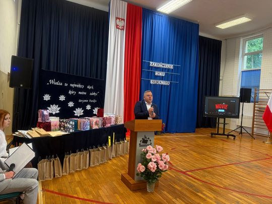 Zakończenie roku szkolnego 2024/2025 w Zespole Szkół Nr 1 im. Tadeusza Kościuszki w Krasnymstawie [GALERIA ZDJĘĆ]