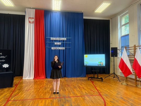 Zakończenie roku szkolnego 2024/2025 w Zespole Szkół Nr 1 im. Tadeusza Kościuszki w Krasnymstawie [GALERIA ZDJĘĆ]