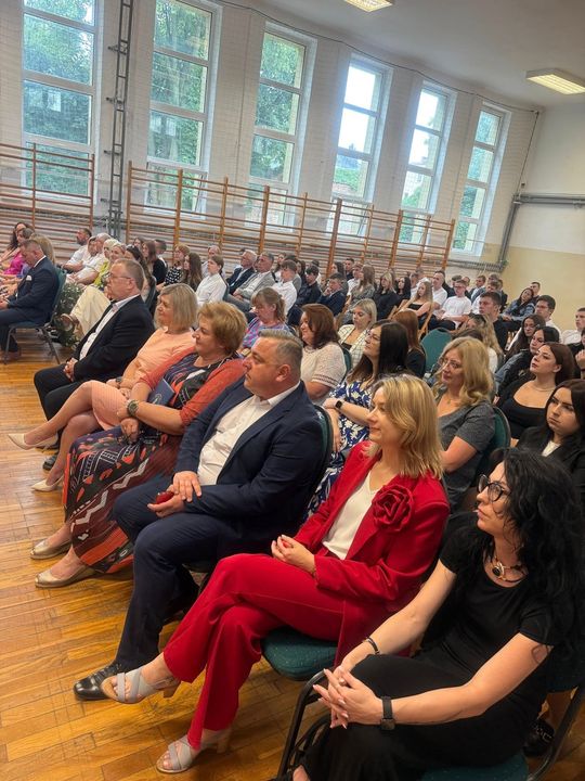 Zakończenie roku szkolnego 2024/2025 w Zespole Szkół Nr 1 im. Tadeusza Kościuszki w Krasnymstawie [GALERIA ZDJĘĆ]