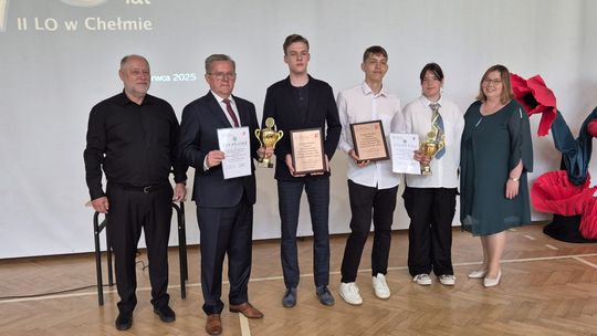 Zakończenie roku szkolnego 2024/25 w II Liceum Ogólnokształcącym w Chełmie [GALERIA ZDJĘĆ]