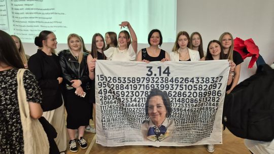 Zakończenie roku szkolnego 2024/25 w II Liceum Ogólnokształcącym w Chełmie [GALERIA ZDJĘĆ]