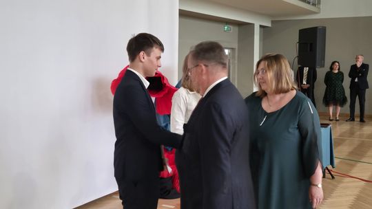 Zakończenie roku szkolnego 2024/25 w II Liceum Ogólnokształcącym w Chełmie [GALERIA ZDJĘĆ]