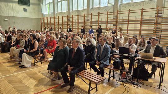 Zakończenie roku szkolnego 2024/25 w II Liceum Ogólnokształcącym w Chełmie [GALERIA ZDJĘĆ]