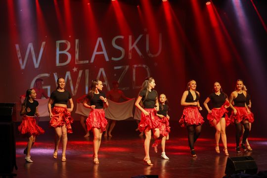 Koncert „W Blasku Gwiazd” w Chełmskim Domu Kultury. TAKT Chełm zakończył rok [GALERIA ZDJĘĆ]