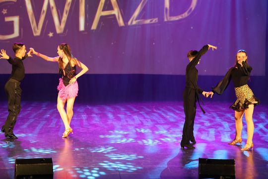 Koncert „W Blasku Gwiazd” w Chełmskim Domu Kultury. TAKT Chełm zakończył rok [GALERIA ZDJĘĆ]