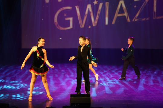 Koncert „W Blasku Gwiazd” w Chełmskim Domu Kultury. TAKT Chełm zakończył rok [GALERIA ZDJĘĆ]