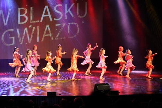 Koncert „W Blasku Gwiazd” w Chełmskim Domu Kultury. TAKT Chełm zakończył rok [GALERIA ZDJĘĆ]