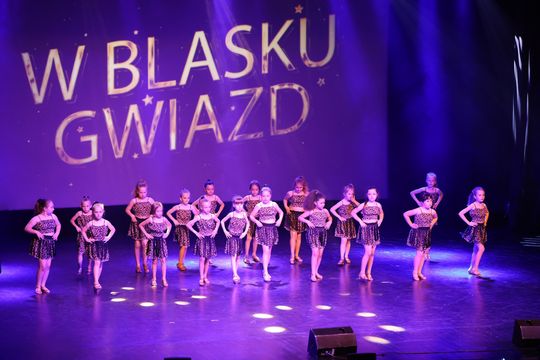 Koncert „W Blasku Gwiazd” w Chełmskim Domu Kultury. TAKT Chełm zakończył rok [GALERIA ZDJĘĆ]