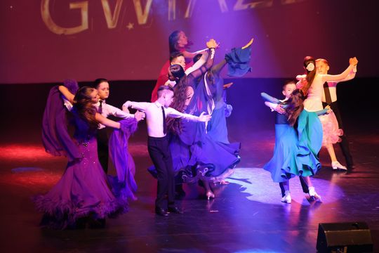 Koncert „W Blasku Gwiazd” w Chełmskim Domu Kultury. TAKT Chełm zakończył rok [GALERIA ZDJĘĆ]