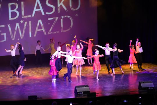 Koncert „W Blasku Gwiazd” w Chełmskim Domu Kultury. TAKT Chełm zakończył rok [GALERIA ZDJĘĆ]