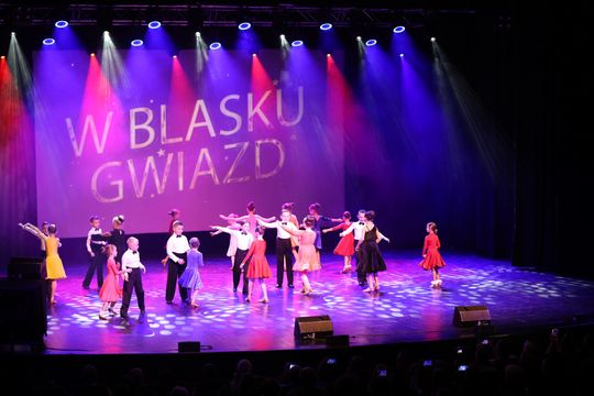 Koncert „W Blasku Gwiazd” w Chełmskim Domu Kultury. TAKT Chełm zakończył rok [GALERIA ZDJĘĆ]