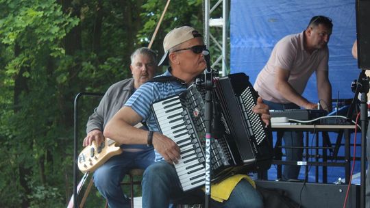 Festyn "Dni Rodziny" na stadionie w Białopolu [GALERIA ZDJĘĆ]